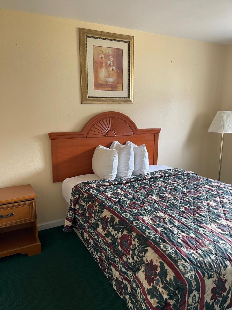 Two-Bedroom Suite,1765866575:JPEG