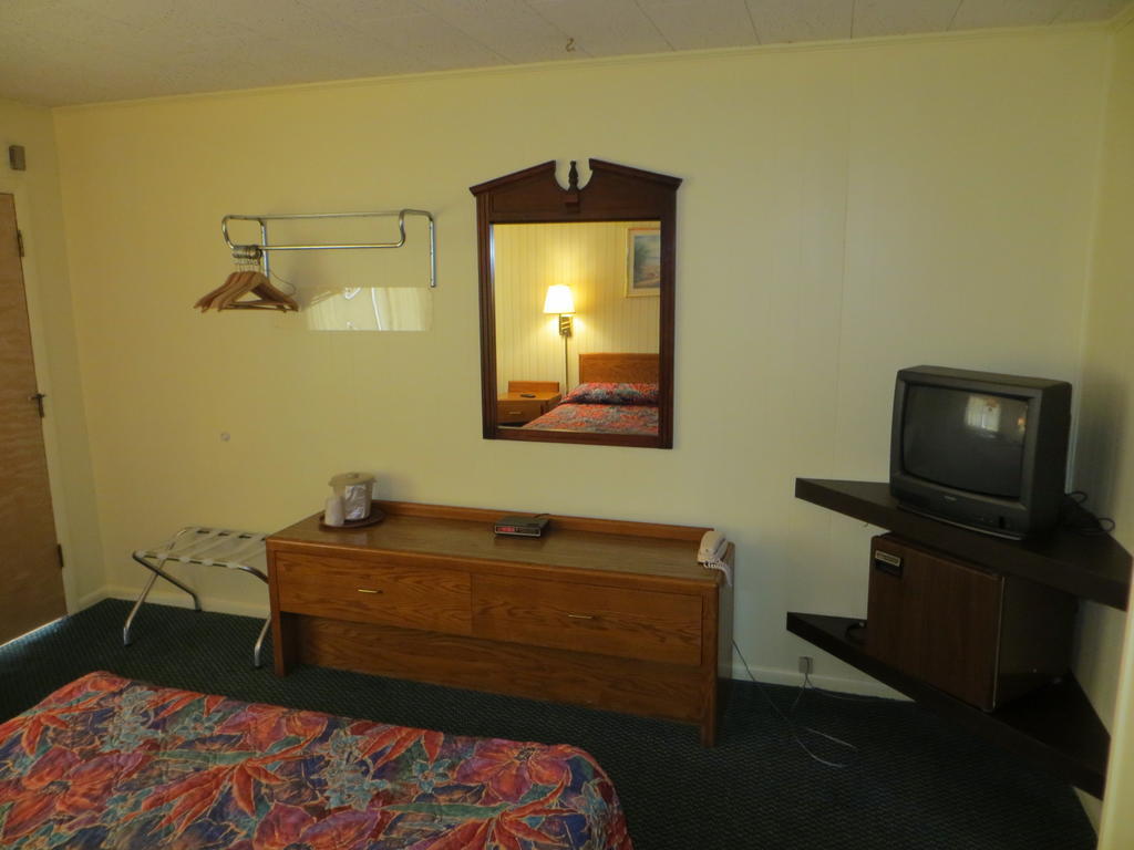 Queen Room,63807823:JPEG